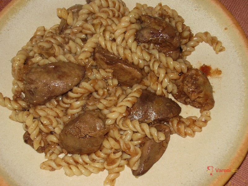 Netradiční játra s těstovinami - fotografie 3