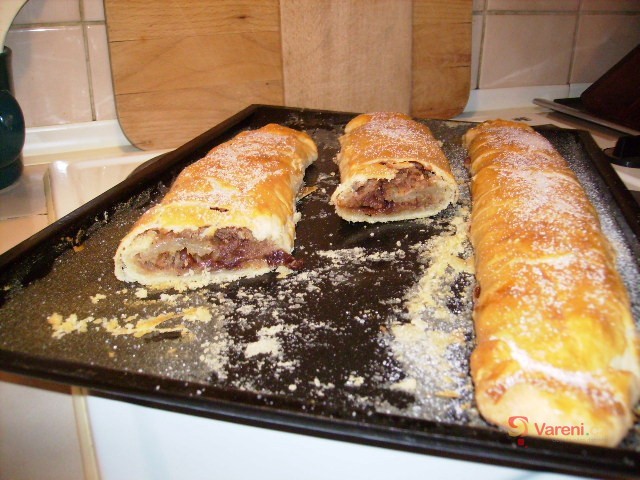 Jednoduché těsto na štrúdl - fotografie 2