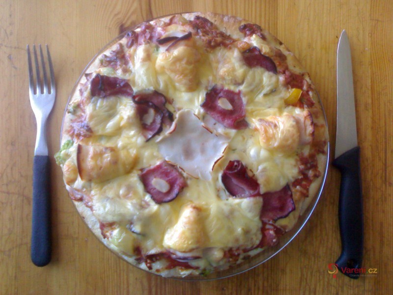 Sýrová pizza - fotografie 2