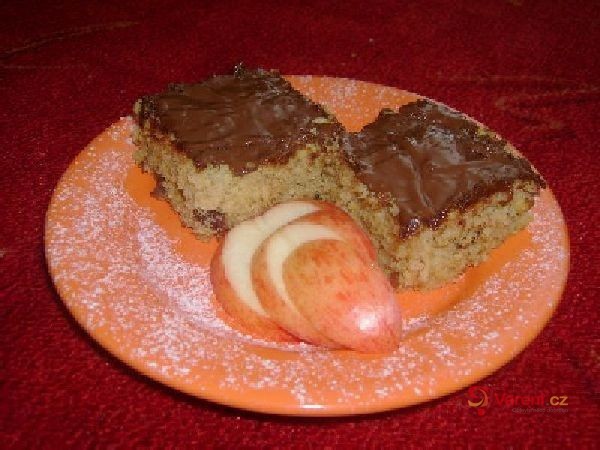 Jemný jablečný koláč - fotografie 2