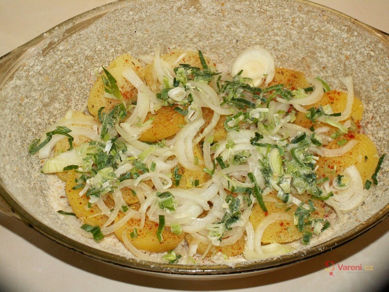 Vrstvené zapékané brambory - fotografie 4