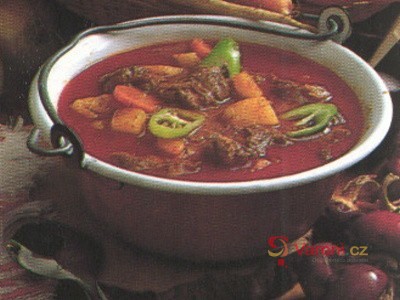 Náš maďarský guláš  - fotografie 4