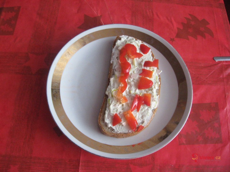 Pórková pomazánka s vejcem - fotografie 2