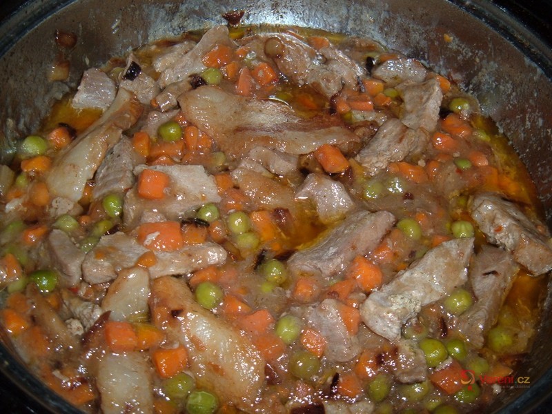 Vepřový lalok s tuňákem a zeleninou - fotografie 5