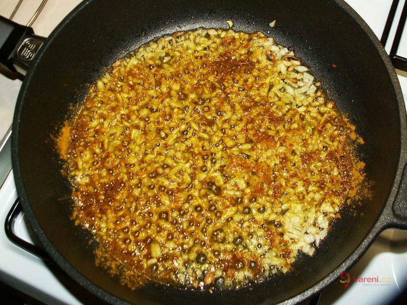 Farfalle se zelím a kari - fotografie 3