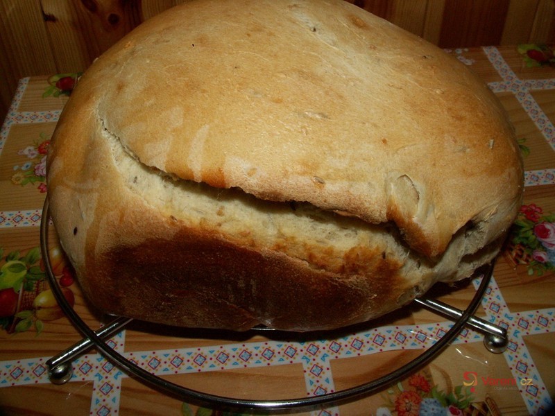 Chléb ze šlehaného podmáslí - fotografie 2