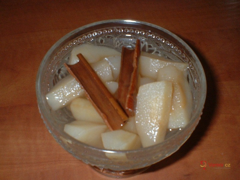 Jablečný kompot se skořicí - fotografie 2