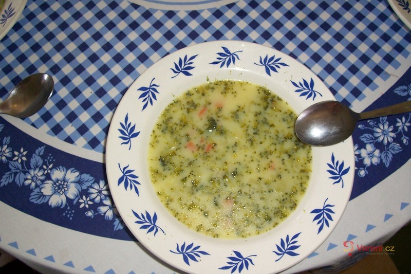 Jemná brokolicová polévka