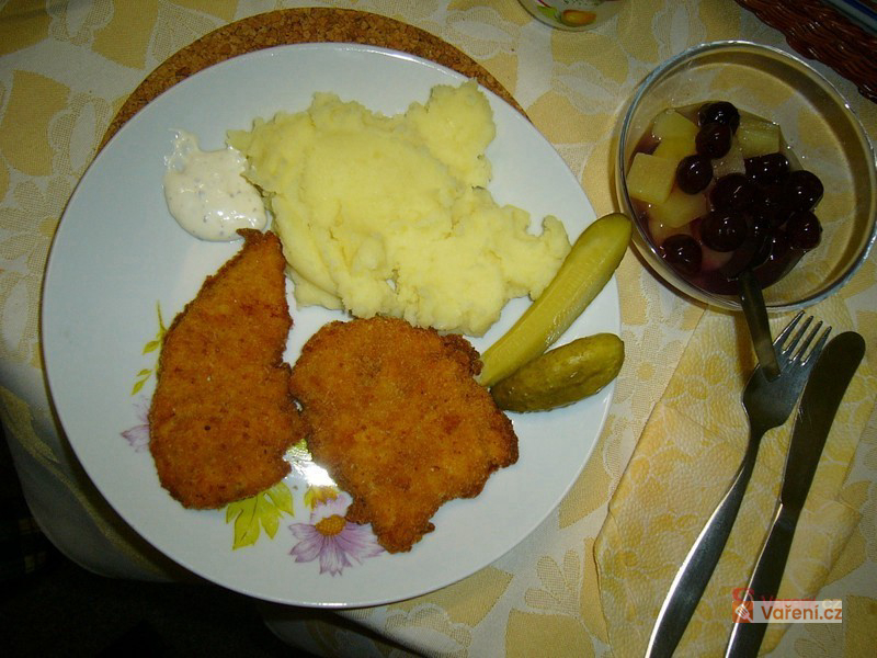 Smažené řízky naložené v jogurtu - fotografie 2