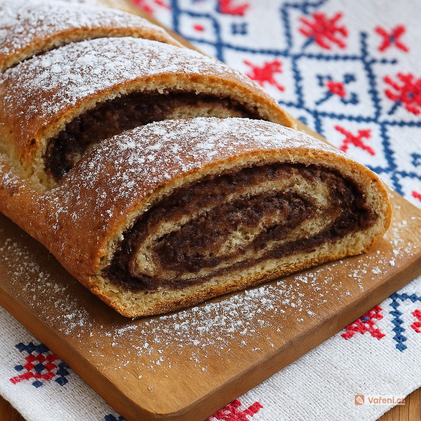 Kynutý závin s kakaovou náplní