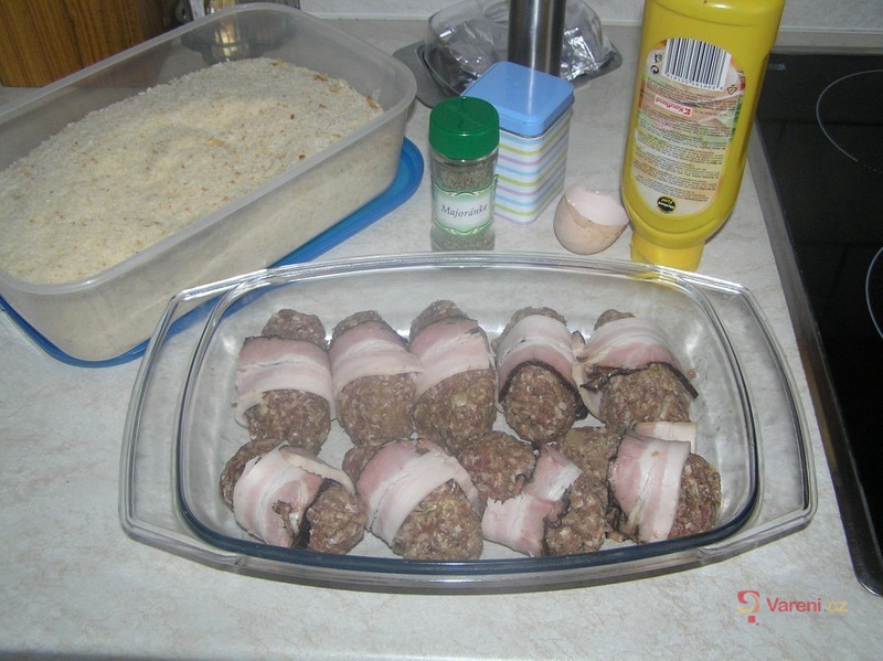 Masové koule obalené slaninou - fotografie 2