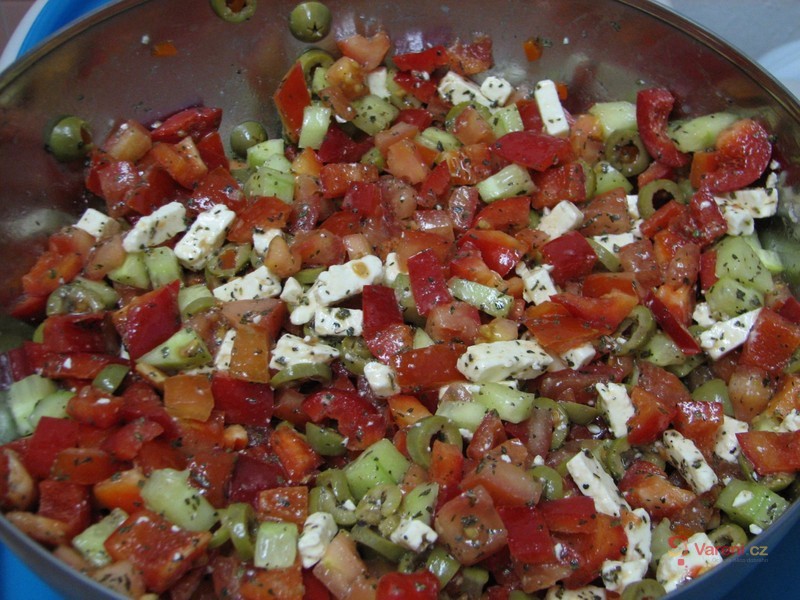 Řecký salát s oregánem - fotografie 2