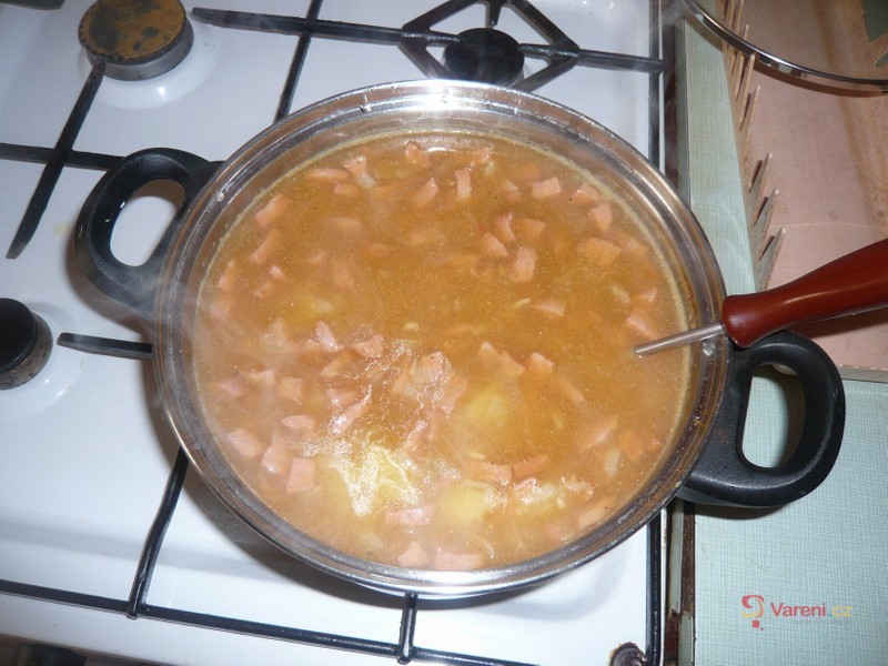 Rychlý bramborový guláš - fotografie 4