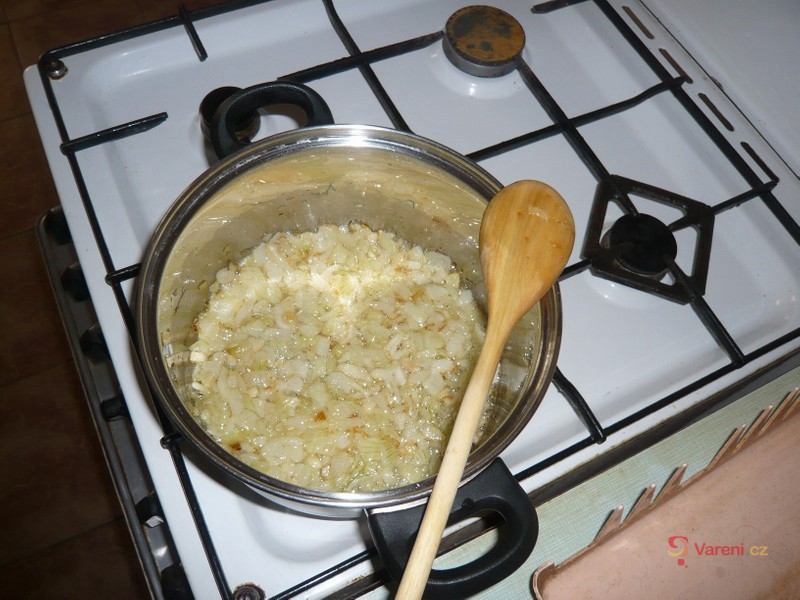 Rychlý bramborový guláš - fotografie 5