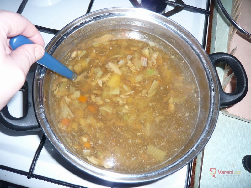 Houbová polévka s bramborem - fotografie 2