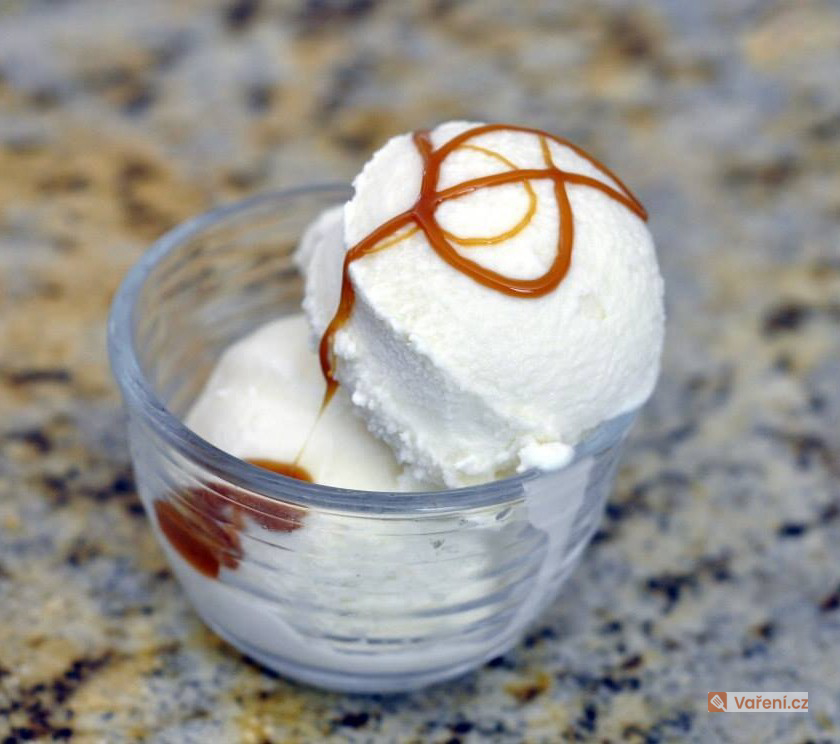 Smetanová domácí zmrzlina