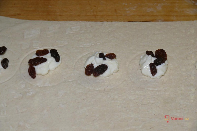 Lístkové tlamičky s tvarohem - fotografie 5