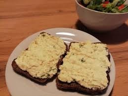 Rybí pomazánka podle maminky - fotografie 2