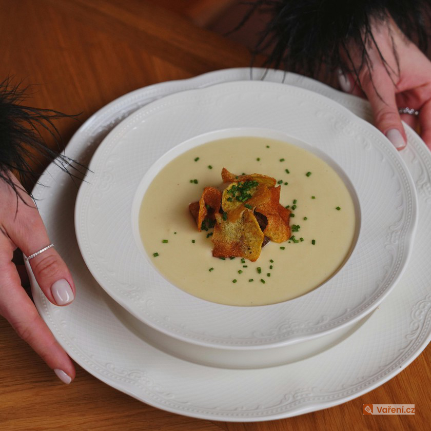 Pažitková polévka