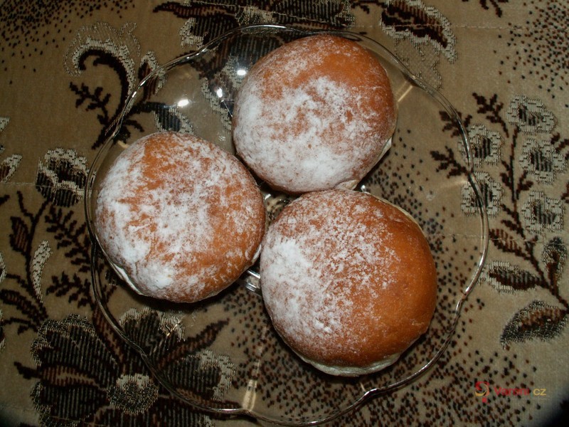 Koblihy jako od maminky - fotografie 3