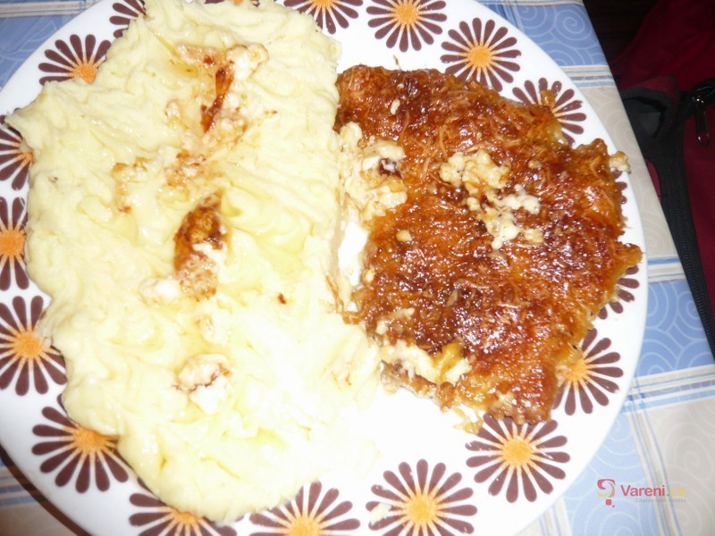 Vepřové maso zapečené v sýrové omáčce - fotografie 4