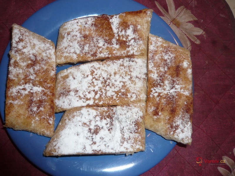 Křehký jablečný závin - fotografie 3