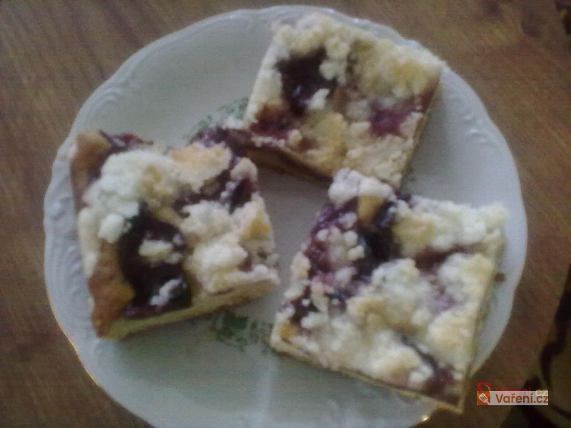 Švestkový koláč s drobenkou - fotografie 2