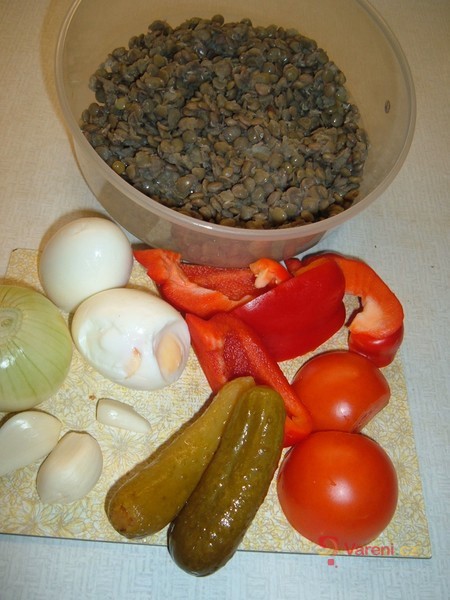 Čočkovo-zeleninový salát - fotografie 2