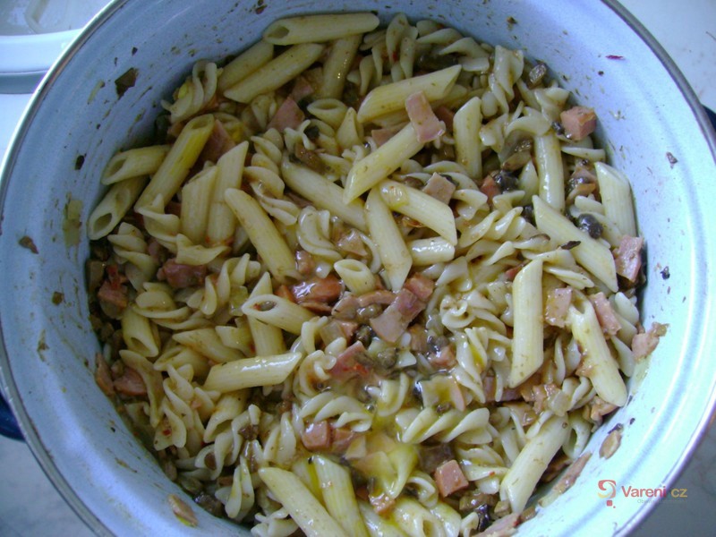 Rychlé těstoviny s houbami - fotografie 2