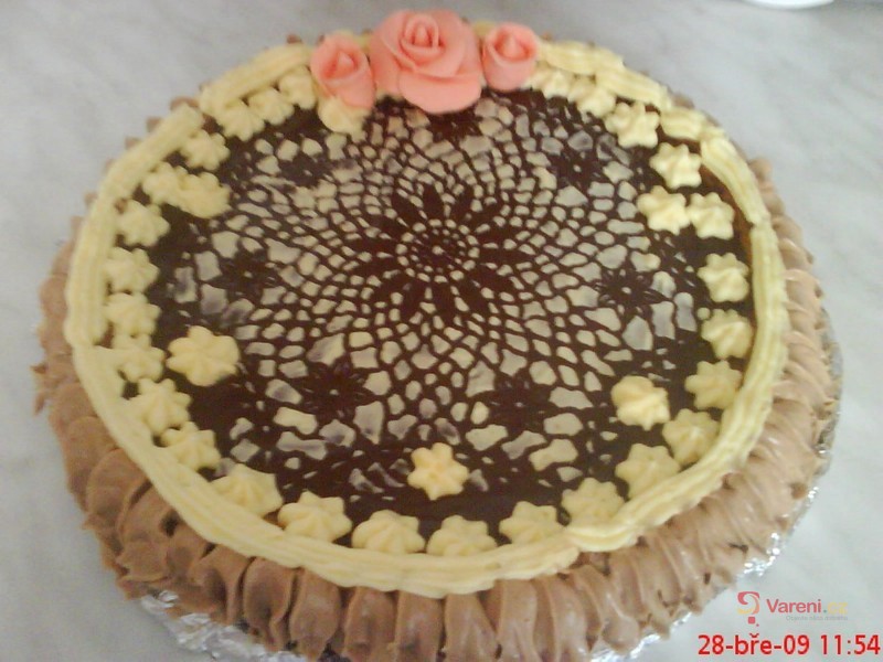 Medový dort s vanilkovým krémem - fotografie 2