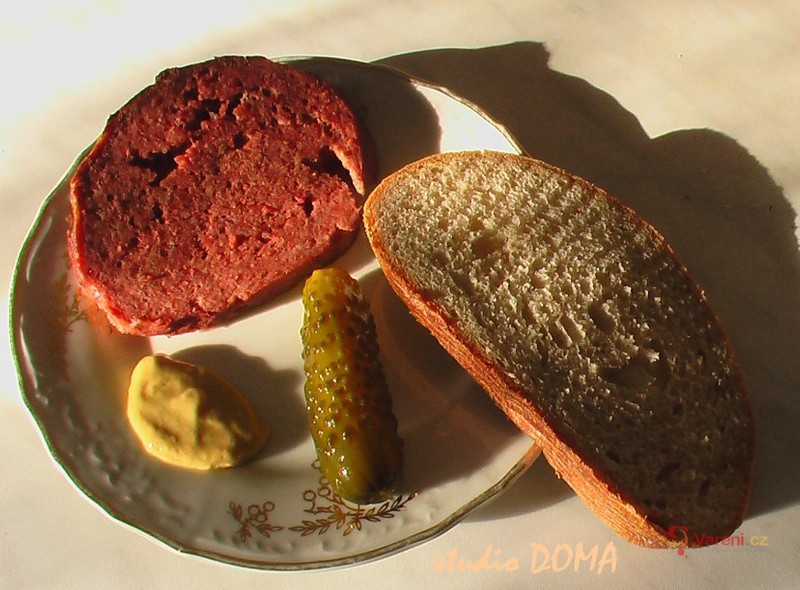 Sekaná vinná klobása - fotografie 2