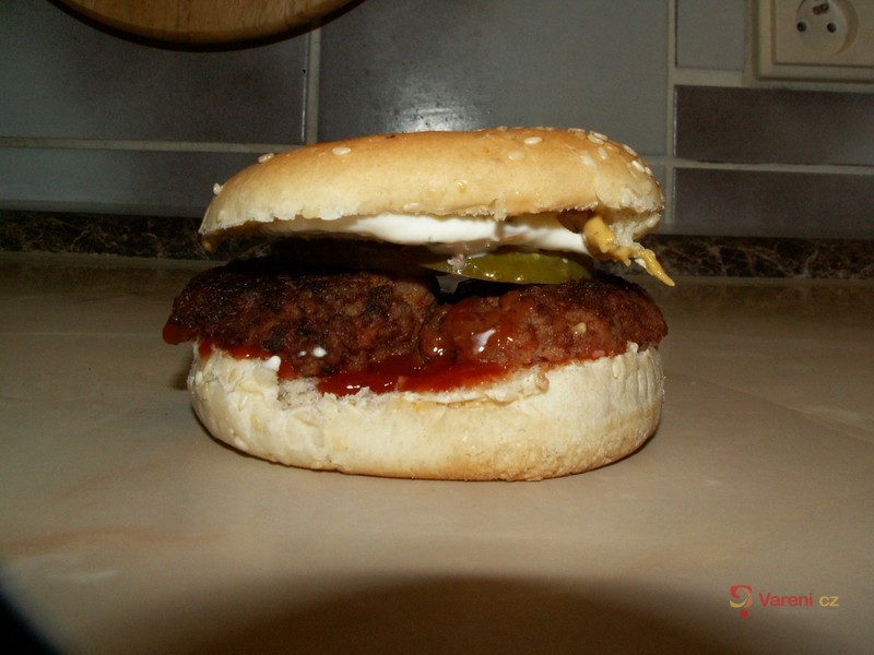 Hamburger originál - fotografie 4