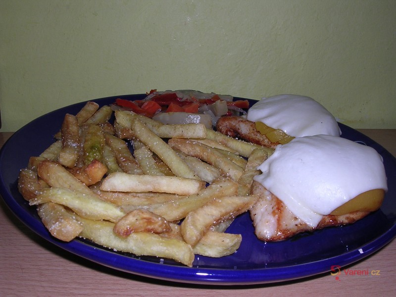 Kuřecí prsa s broskví a sýrem - fotografie 2