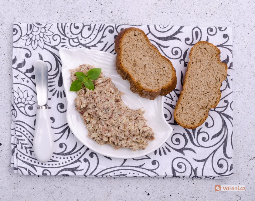 Jednoduchá sardinková pomazánka 