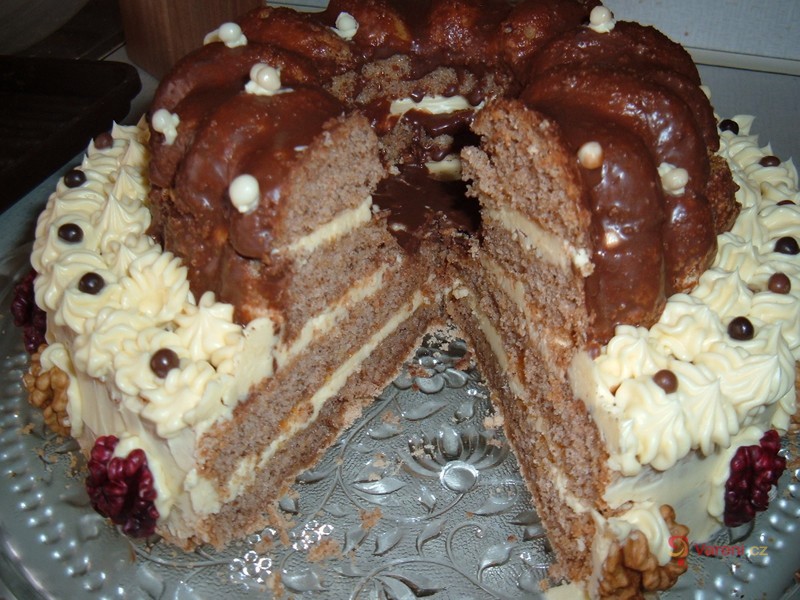 Výborný ořechový dort - fotografie 5