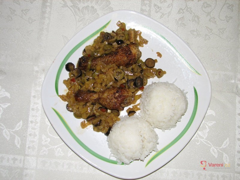 Kuřecí stehna na olivách - fotografie 2