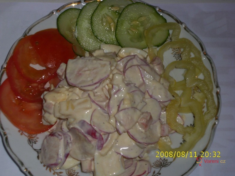Ředkvičkový salát s vejci