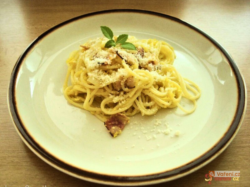 Špagety alla carbonara