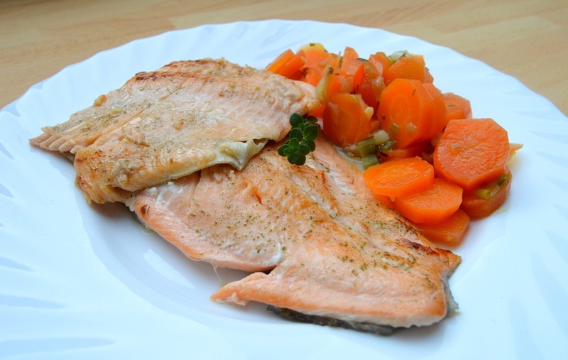 Pstruh Lososovity Na Masle Recept Vareni Cz