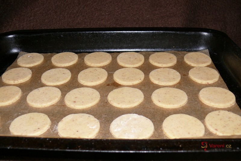 Rumovo-ořechové dortíčky - fotografie 3