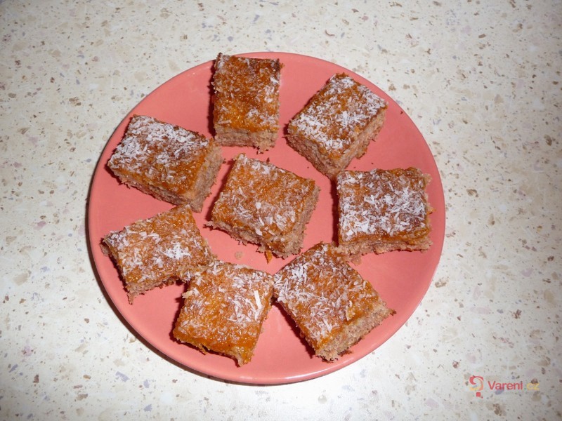 Jednoduchý jablkový koláč - fotografie 3