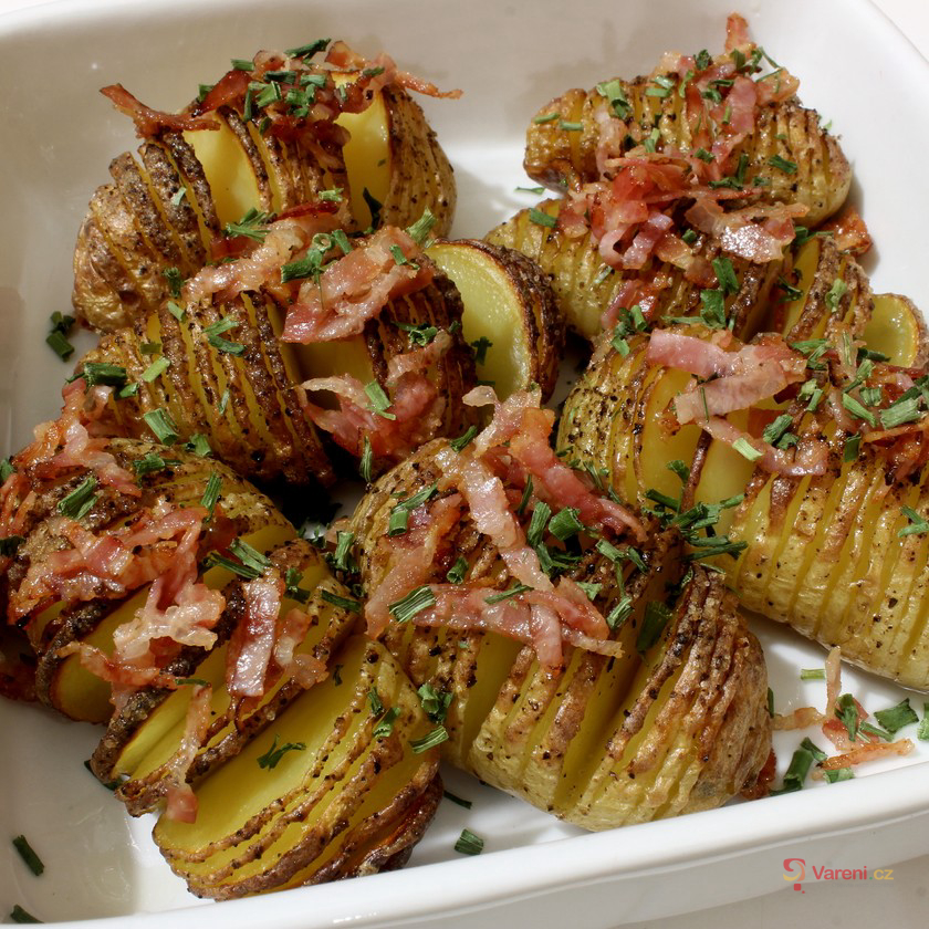 Zapečené brambory Hasselback - fotografie 3