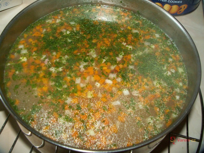 Polévka z uzeného masa - fotografie 5