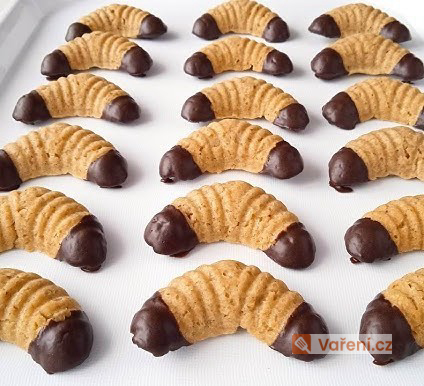 Ořechové rohlíčky