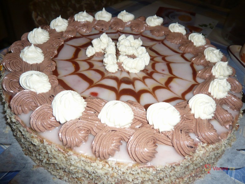 Oříškový dort - fotografie 4
