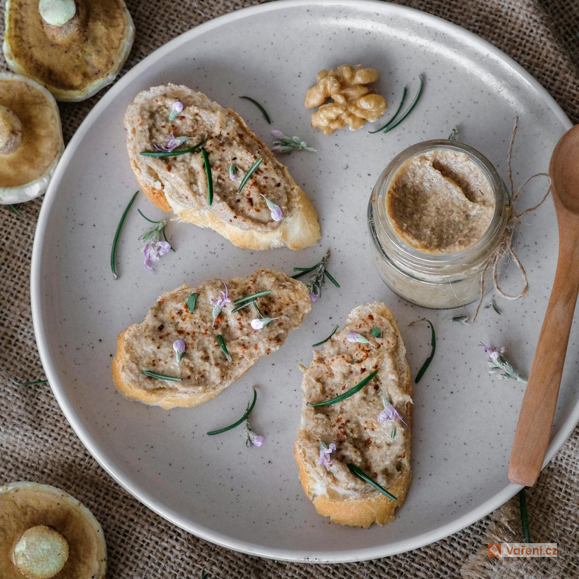 Sterilovaná houbová pomazánka