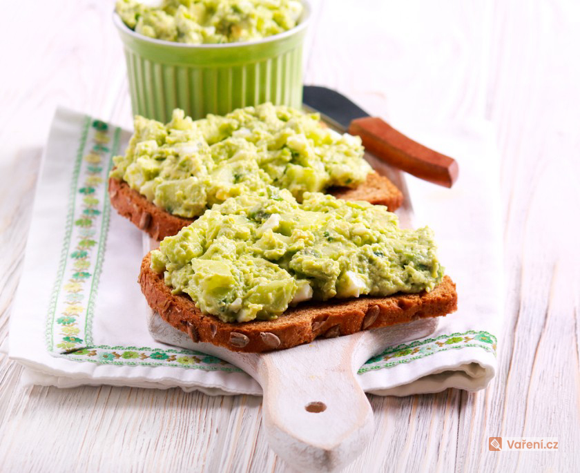 Avokádová pomazánka s vejcem