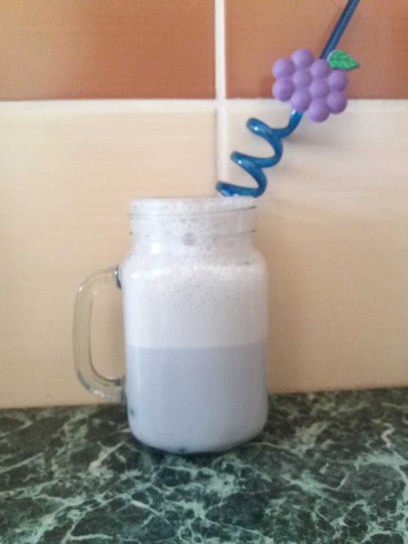 Borůvkový shake
