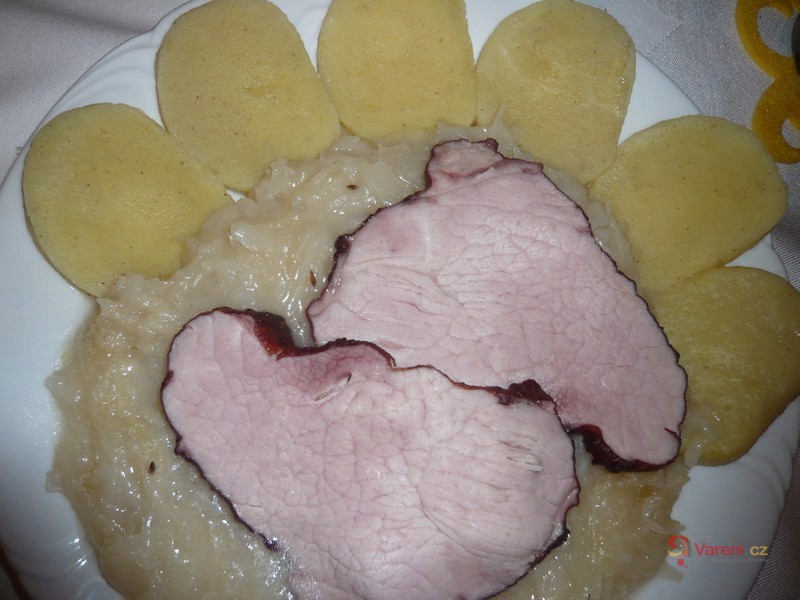 Kysané zelí s uzenými kotletami - fotografie 4