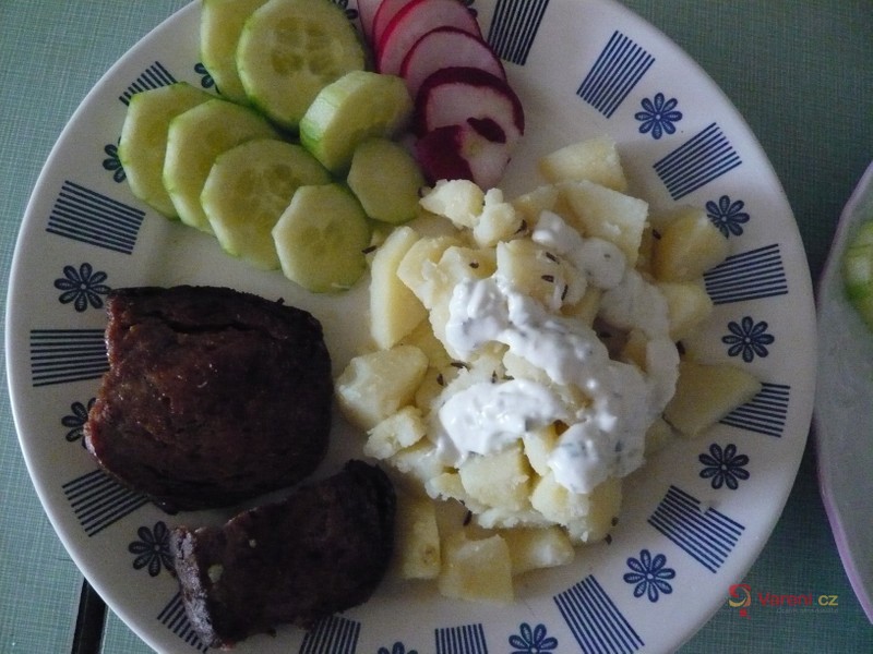 Opékaná bylinková sekaná - fotografie 2